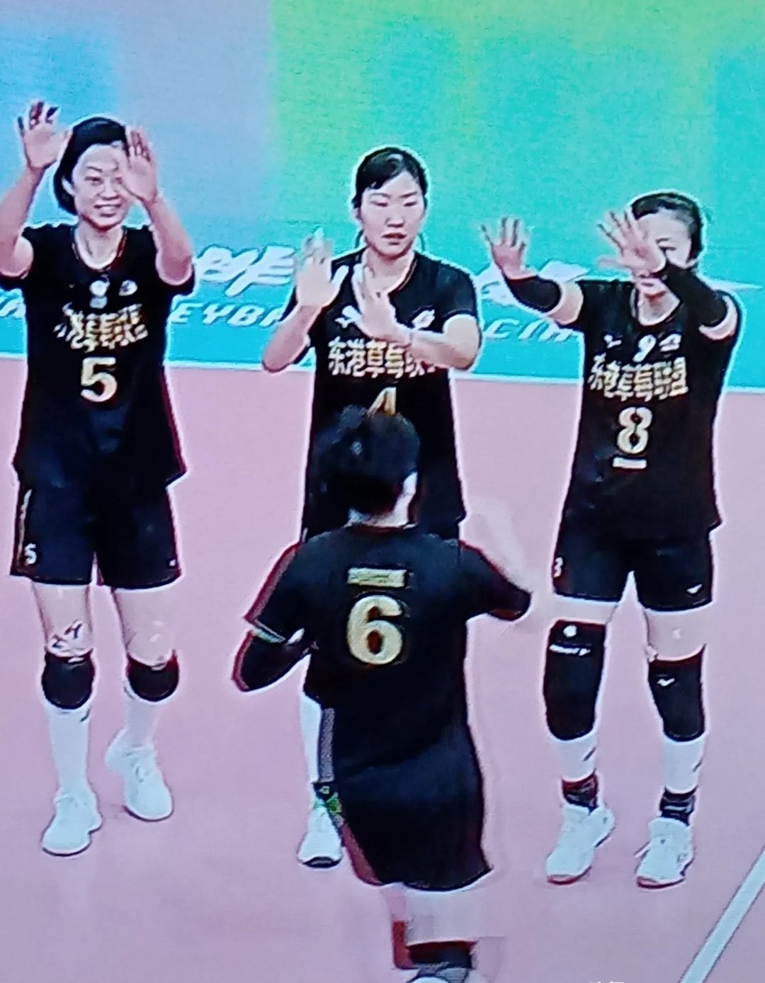 关于天津泰达队客场被河北精英队逼平的信息