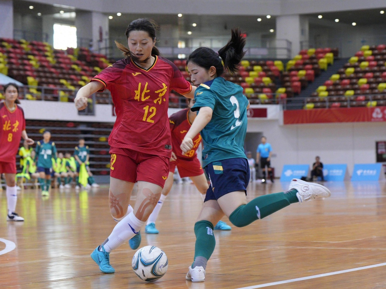 华体会登录入口-高水平女足球员在比赛中获得认可