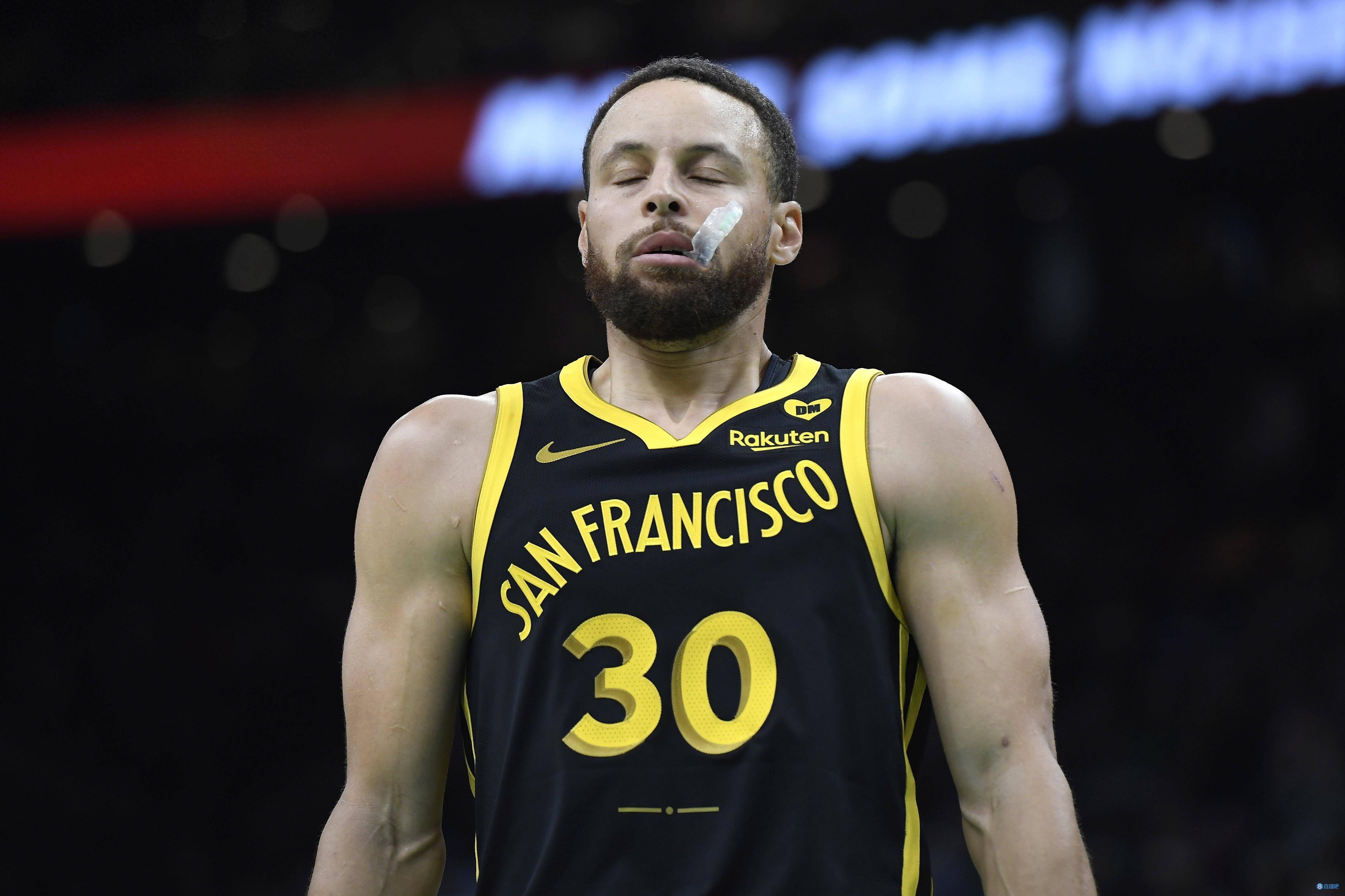 球员脚踝伤势大幅缩短康复时间，备战重要比赛的简单介绍