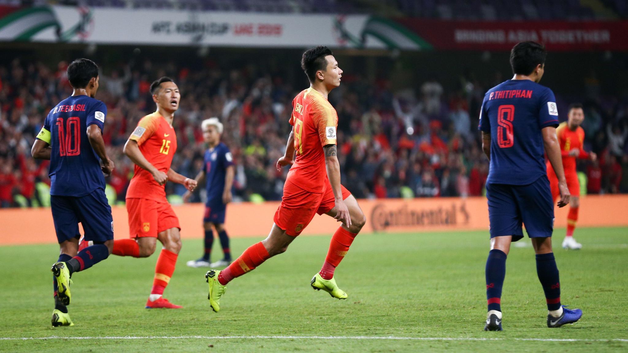 泰国球队实现反超,逆转场上形势 泰国球队实现反超,逆转场上形势