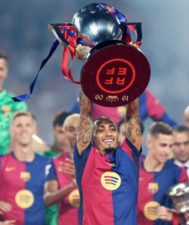 巴萨轻取对手，锁定淘汰赛席位