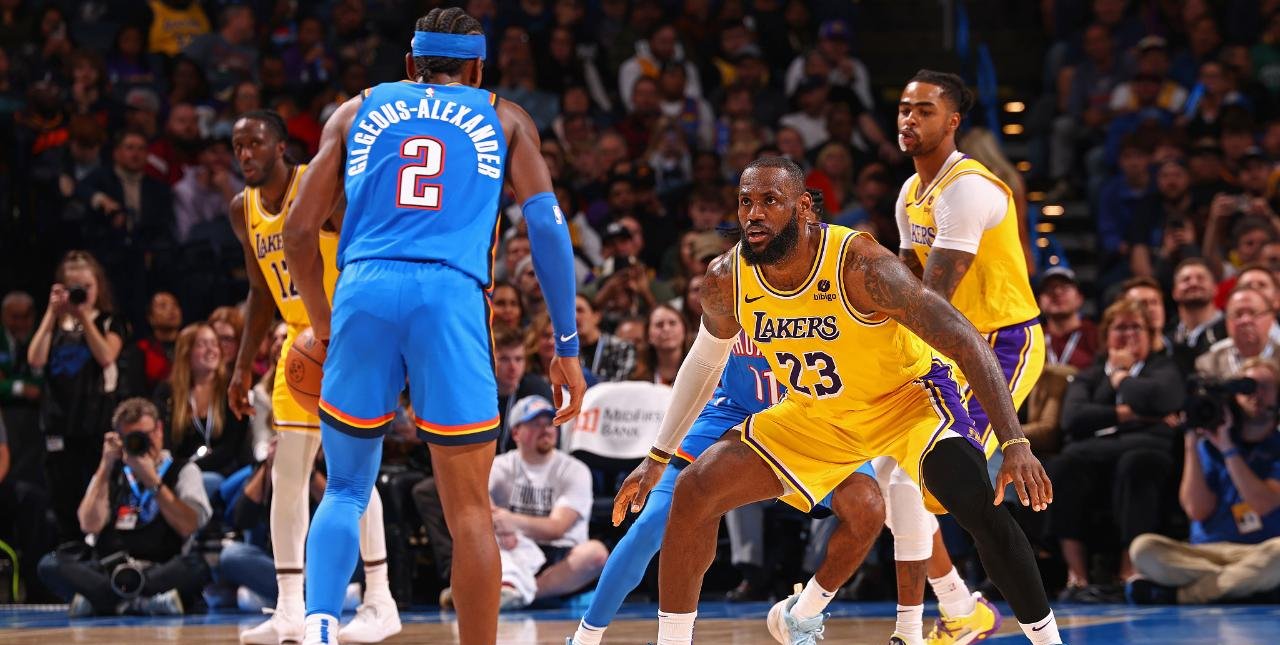 NBA开拓者幸福快乐战胜湖人,展现队友情谊 NBA开拓者幸福快乐战胜湖人,展现队友情谊