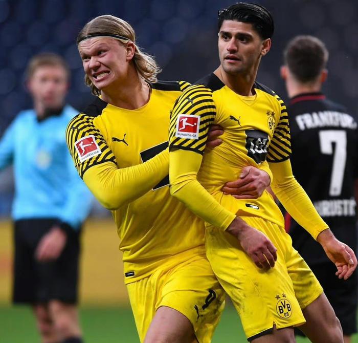 法兰克福客场逆转战胜对手，豪取三分