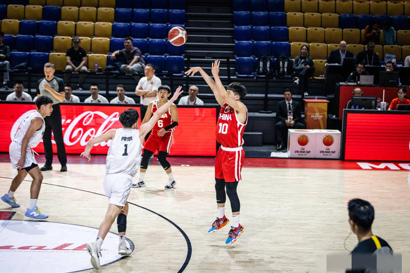 亚洲杯决赛现场气氛热烈不减的简单介绍