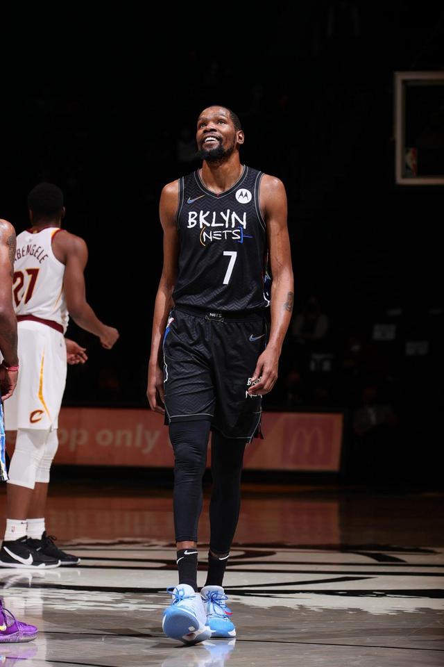 华体会入口-「篮网力克热火，杜兰特独得40分」