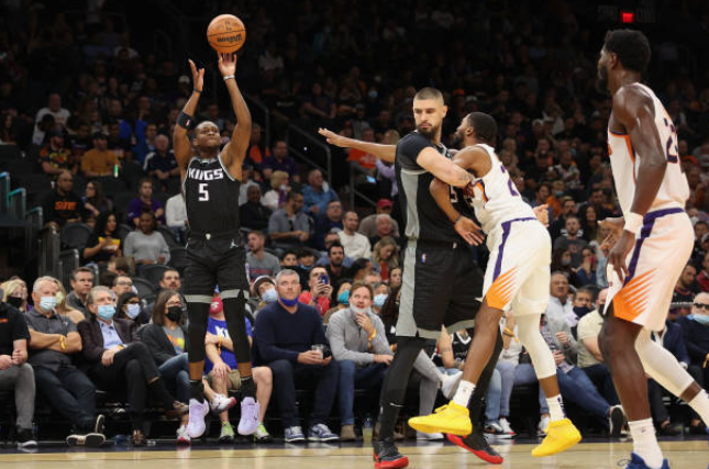 国王击败太阳,碾碎敌方英雄 国王击败太阳,碾碎敌方英雄