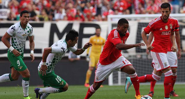 华体会直播-热刺主场不敌伯恩茅斯，遭遇败局